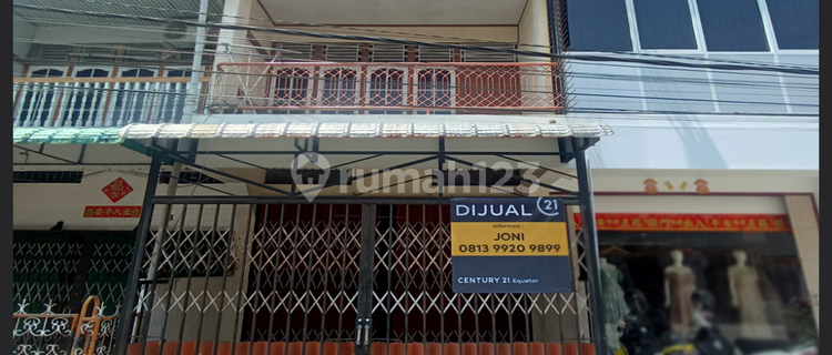 3-Story Shop House on Sindansana Street, Near Singkawang City Center 1