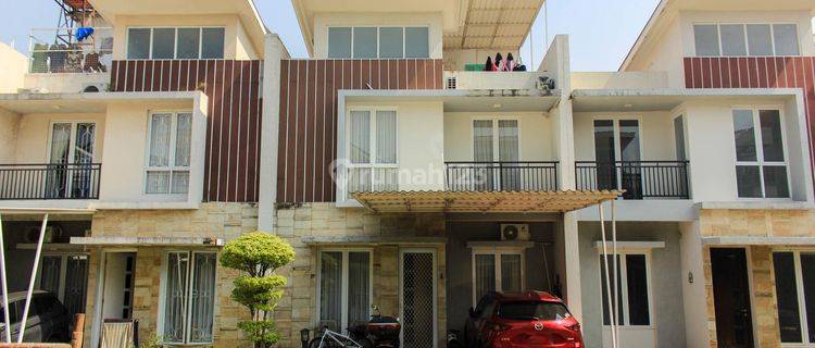 Rumah Hadap Selatan 3 Lt Bisa Nego 3 menit ke RSU Hermina Serpong J-25606 1