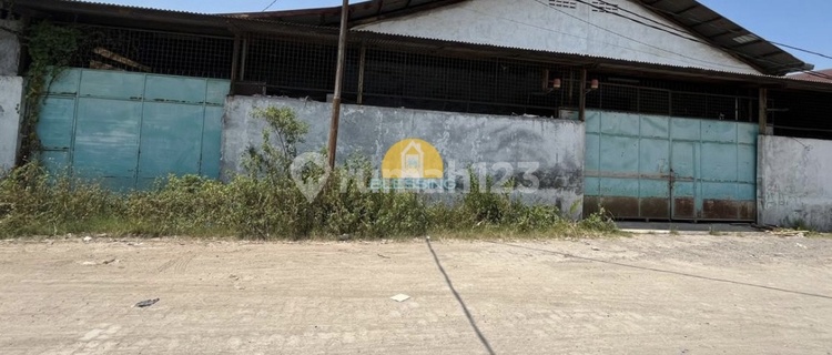 Gudang Kawasan 'Pangkalan Truk' Genuk. Sudah Tidak Banjir Dekat Pelabuhan 1