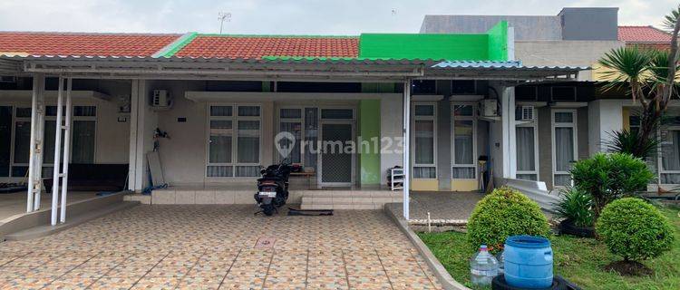  Rumah Semi Furnished Bagus di Graha Padma 1