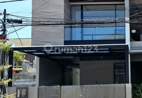 Rumah Mewah 2 Lantai Baru Gress Hadap Selatan 1