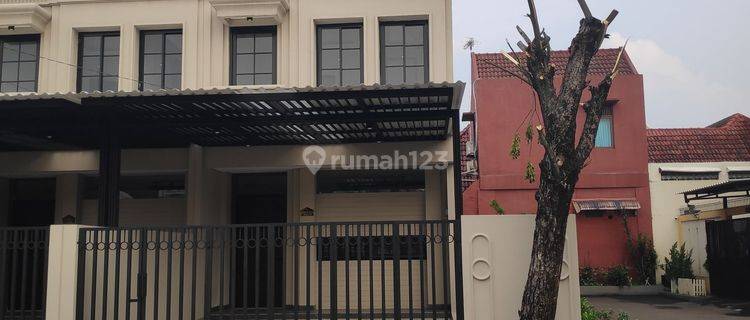 Dijual Rumah Sektor Hook Baru 2 Lantai Shm Hadap Barat Daya 1