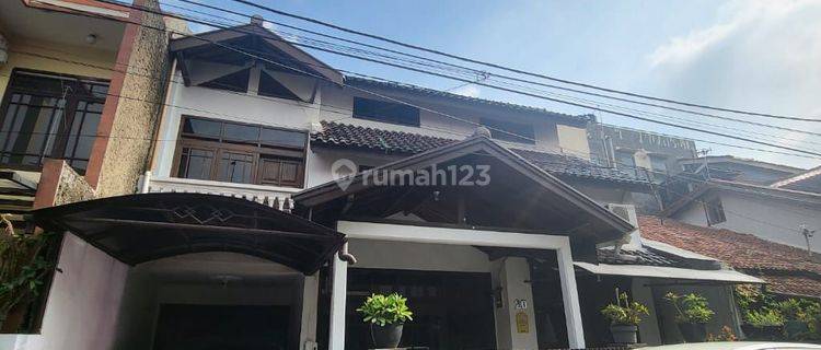 Rumah 2 Lantai SHM di Jalan Jupiter Tengah Margahayu 1