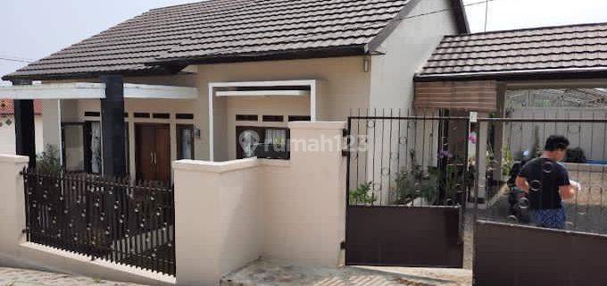 Rumah di Padalarang Nuansa Villa Full Furnished Dekat ke KBP 1