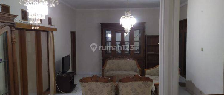 Disewakan / Dijualkan Rumah Terawat Komplek Arcamanik Bandung 1