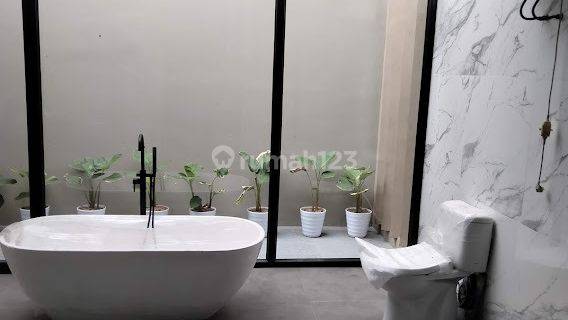 Dijual Rumah Bandung Tempo Dulu di Kota Baru Parahyangan 1