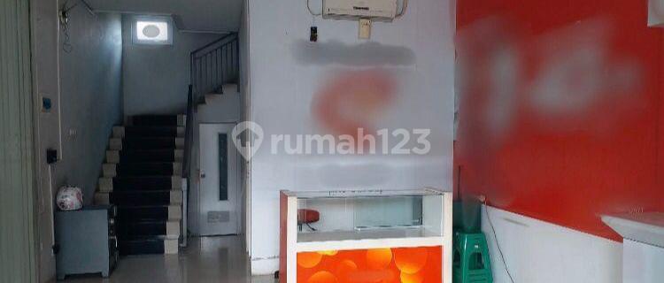 Good 4-Story Shop House Near Setra Sari 1