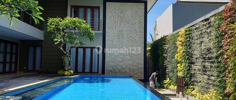 Vila mewah cantik premium senggigi lombok 1