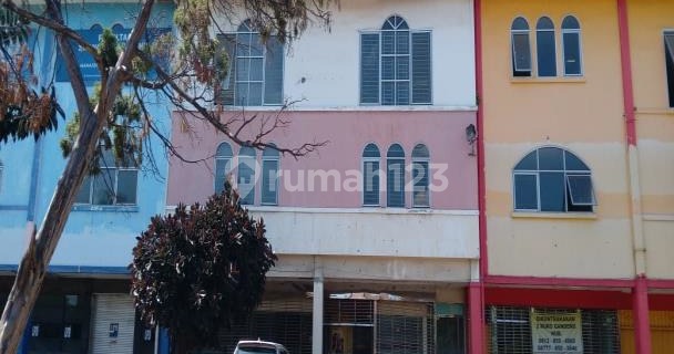 Attached Shop Houses in Bonakarta Shop House Complex, Cilegon, Banten 1