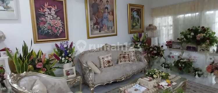 Termurah, Dijual Rumah bisa Dijadikan Kost2san atau Cluster di Radio Dalam Keb Baru Jakarta Selatan 1