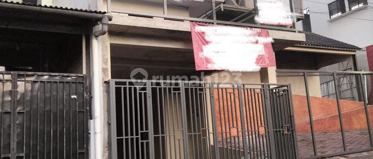 rumah cocok untuk kantor dan usaha di mainroad Cigadung 1