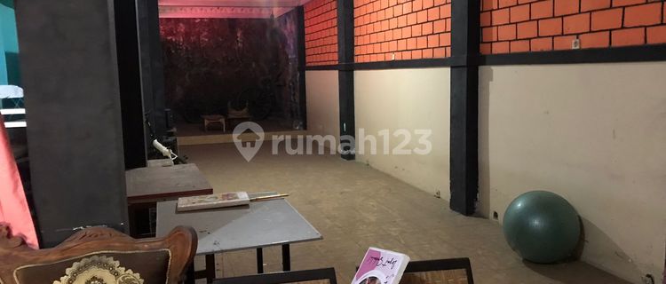 2-Story Shophouse Ready for Business, Strategically Located by the Main Road 1