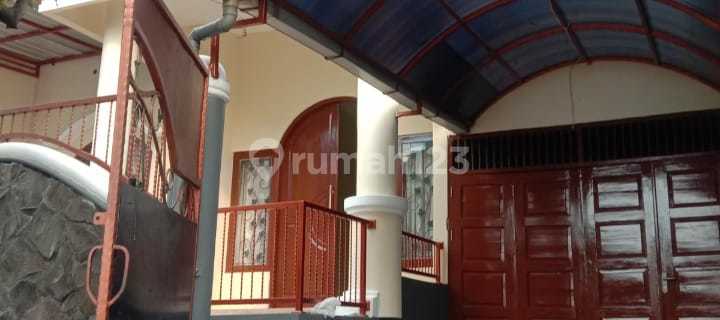 Rumah Siap Huni di Perumahan Cluster Dekat Kawasan Bsb City 1
