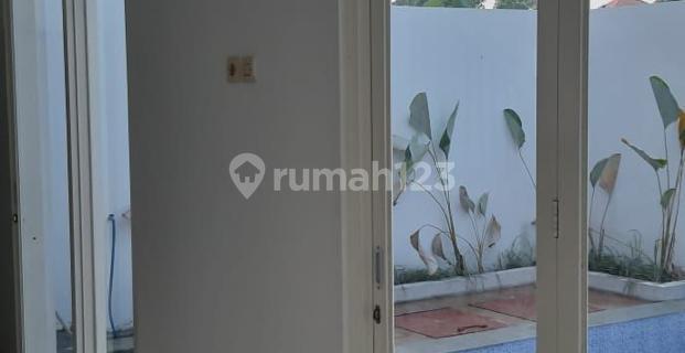 Ready to Live In, Private Swimming Pool Near BSB Semarang 1