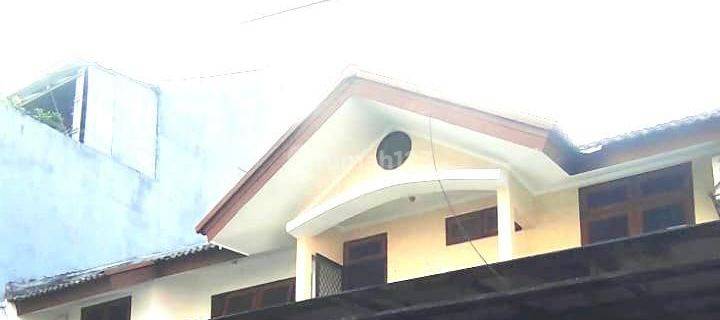 Rumah Siap Huni Lokasi Strategis Di Duri Kepa 1