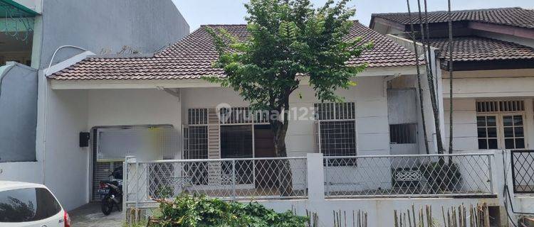 Di sewakan Rumah di Komp. Intercon,  Jakarta Barat Bagus 1