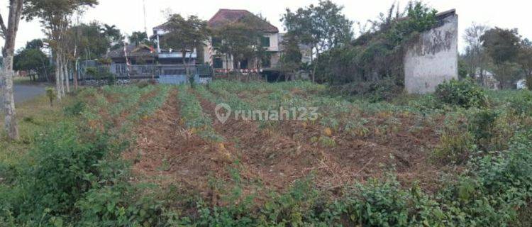 Jual kavling tanah siap bangun, posisi hook di Malang (L) 1