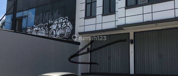 Dijual Ruko 3 Pintu 3 Tingkat, Bangunan Baru Siap Huni Lokasi Sangat Strategis Area Kali Malang Jakarta Timur 1