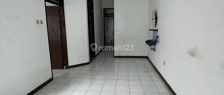 Dijual cepat rumah di Taman Holis Indah 1 1