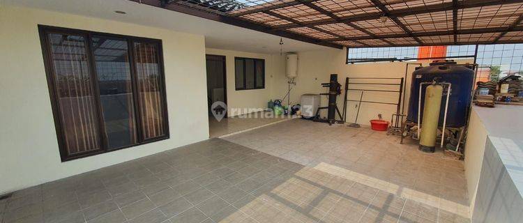 Dijual ruko rendeng di Taman Kopo Indah 1 lokasi strategis 1