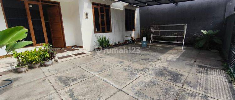 Disewakan Rumah Di Area Cibabat Cimahi Full Furnished 1