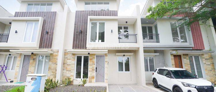 Rumah Modern 2 Lantai 10 Mnt ke RSIA Vitalaya Semi Furnish J24069 1