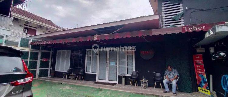 JUAL RUMAH ZONA KOMERSIL TEBET 1