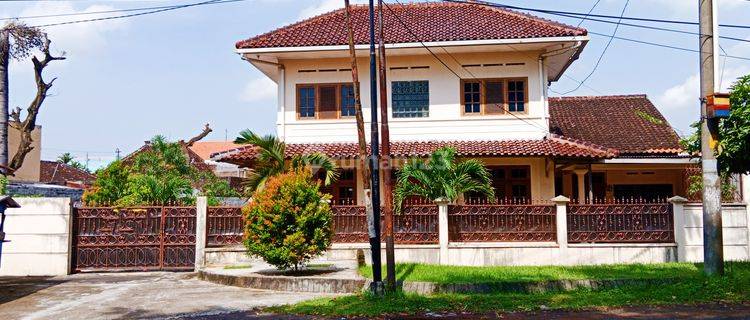 Rumah Strategis Bagus Di Tengah Kota Solo 1