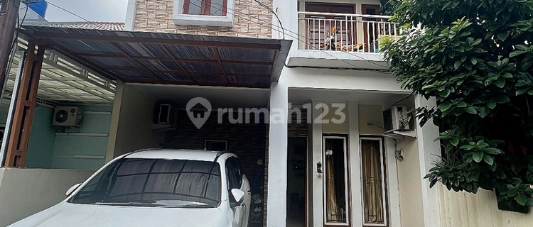 Rumah Bagus 2 Lantai Dalam Townhouse di Jagakarsa 1