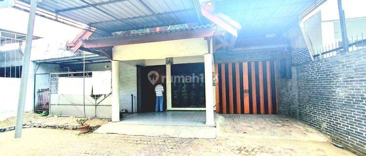 Disewakan Rumah di Jl Raya Sukomanunggal Jaya Surabaya Barat 1