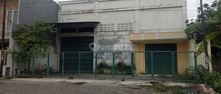 Gudang Disewakan di Jl Teluk Kumai Barat Perak Surabaya 1