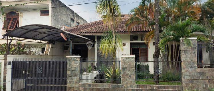 Dijual Rumah Kawasan Bandung Utara Jl. Setra Indah Raya Bandung 1