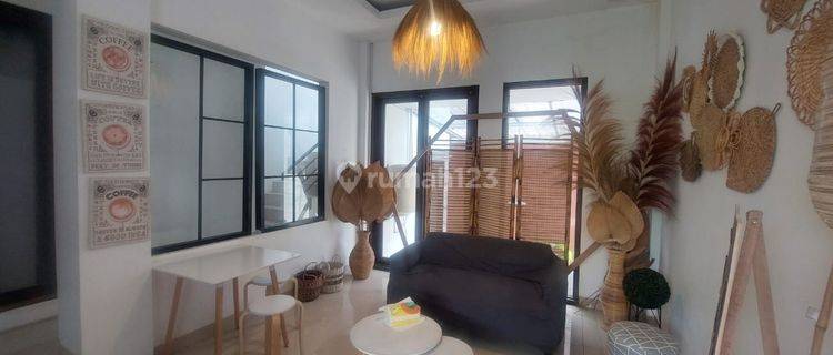 Disewakan Rumah Kost Aktif Guest House di Sayap Setraduta 1