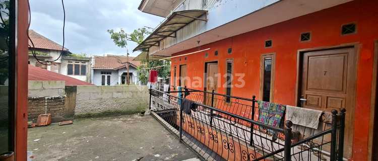 Strategic Boarding House in Leuwi Panjang, Near Leuwi Panjang Terminal 1