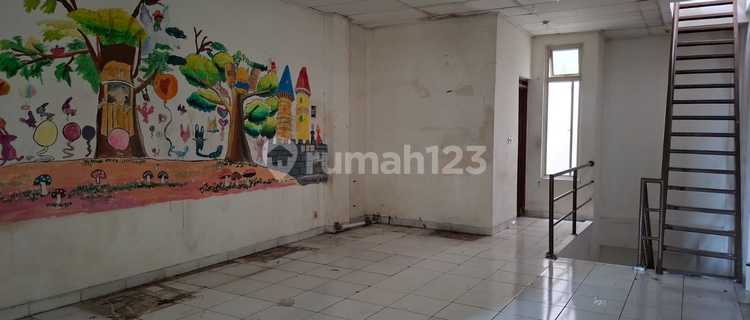 Strategic Ruko Setrasari Mall Bandung 1