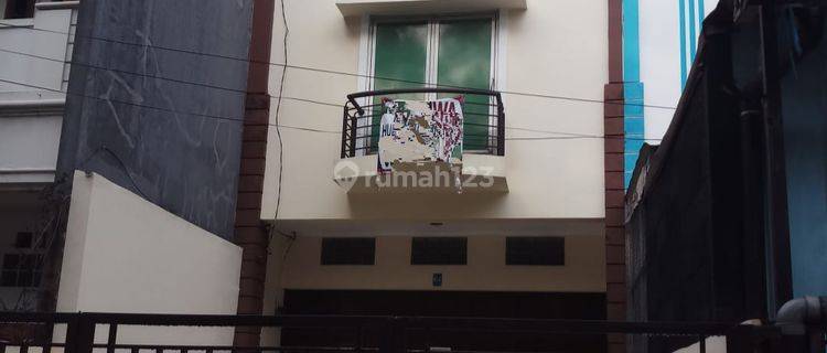 Sewa Ruko Siap Huni jalan Garuda Supadio Pajajaran 1