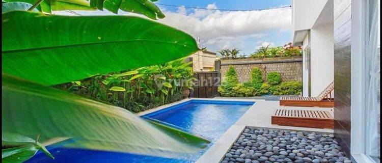 Villa On Jl. Berawa Beach Canggu Bali For Rent 1