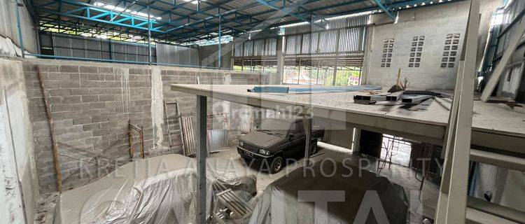 2 Gudang Rendeng di Gadobangkong Strategis 1