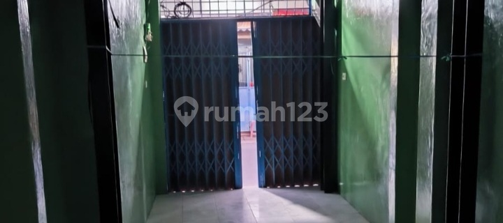 For Rent: Ready-to-Occupy Shop House on Karang Anyar Street 1