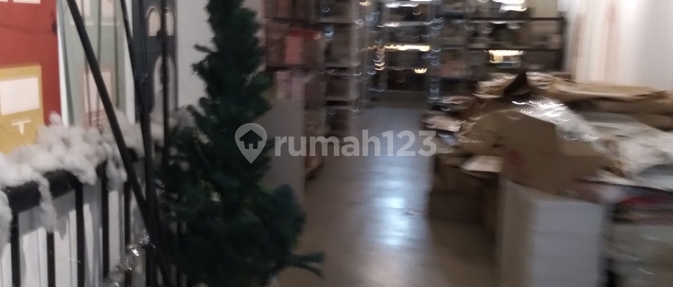 For Rent: Shop House Strategically Located on ******** Barus Main Road 1