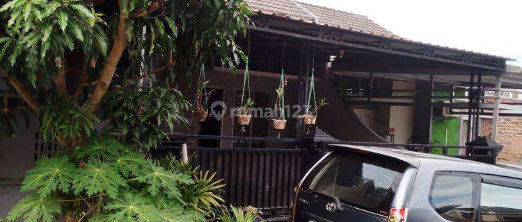 Rumah sultan tingkat 3 di perum regency castarica 1