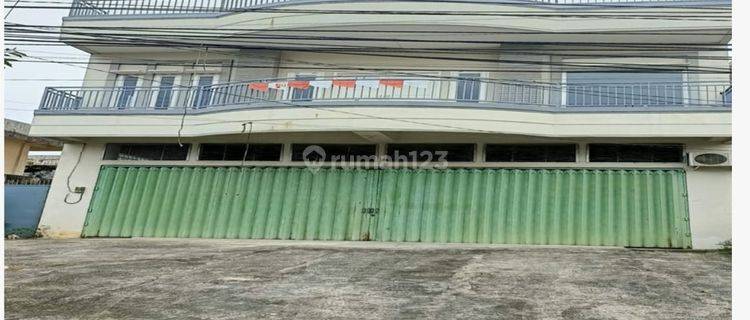 Gudang bekas supermarket dipinggir jalan serta harganya sangat ok 1