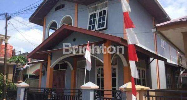 Rumah sultan dihook bisa dijual dan disewakan  1