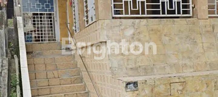 Hunian strategis ditengah kota balikpapan,cocok untuk usaha kost-kostan,dan siap huni. 1