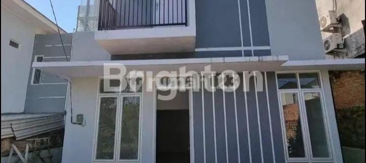 hunian bagus dekat kolam renang regency 1