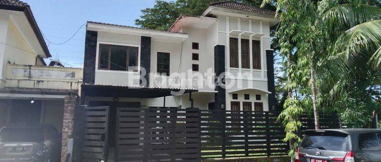 Rumah Clasik America dihook di perumahan regency 1