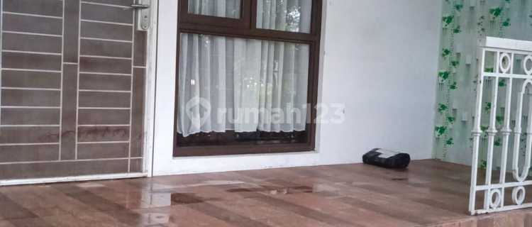 Master R di Lt2,Balkon,Ac,Depan Taman,/S.Pool,/Dekat Sekolah/PasMod Tdk Jauh  1