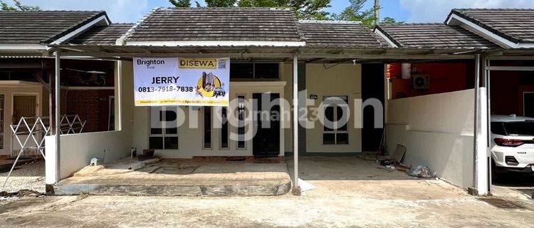 RUMAH  NYAMAN DI DALAM KOMPLEK PERUMAHAN DI DAERAH KM 7 1