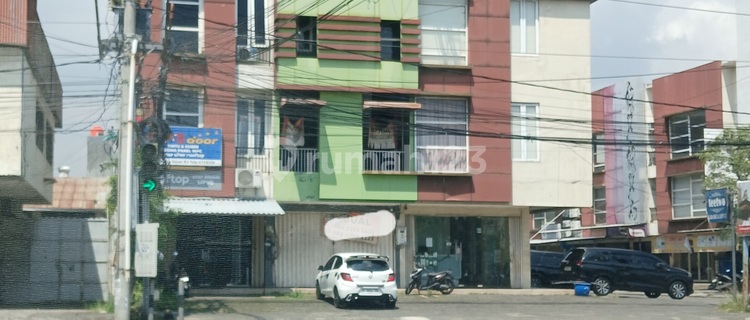 Ruko Strategis di Pinggir Jalan Raya Majapahit Semaang 1