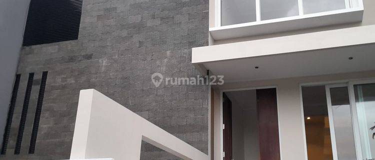 Jual Rumah Bagus Di Ungaran Barat 1